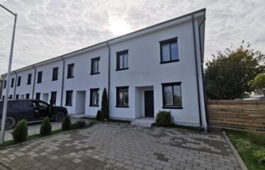 Complex de case insiruite 4 camere